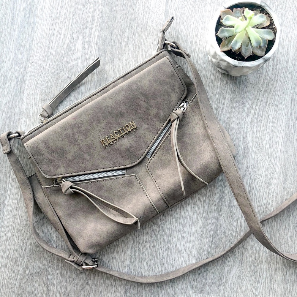 Kenneth Cole Crossbdy Bag in Cognac Brown